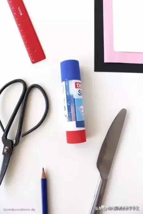 小学生手工折纸花瓶简单漂亮,折纸花瓶配哪种花好看