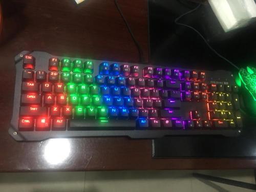 键盘侠现实中是什么样子,键盘侠装备介绍