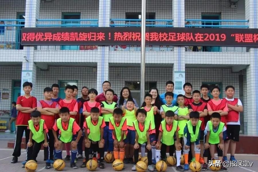 驰骋足球赛场,新市场小学春季足球联赛