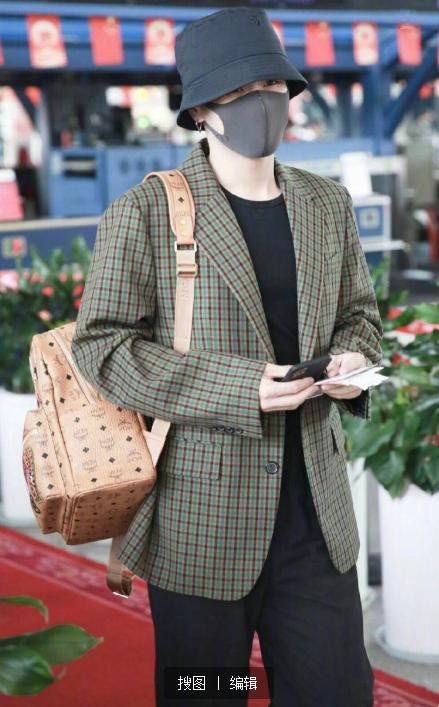 李汶翰简单造型,李汶翰皮衣搭配图片大全