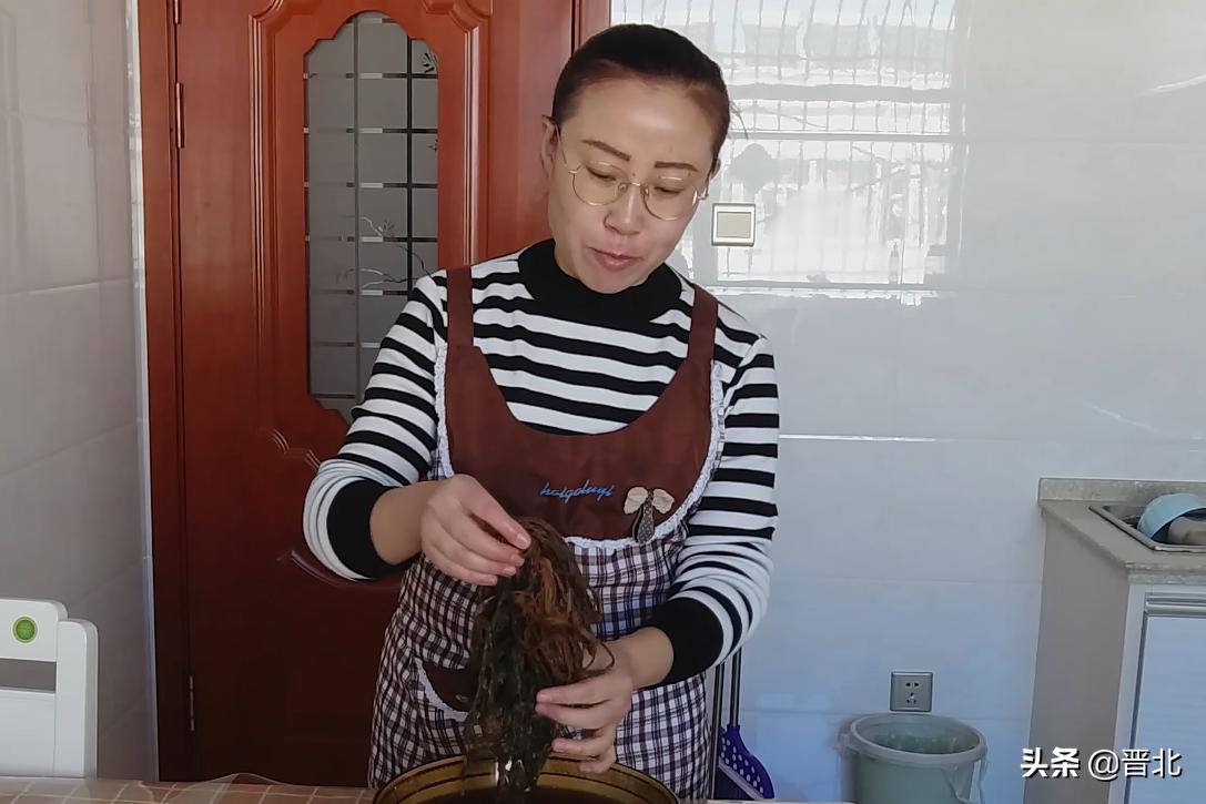 梅菜肉丸子手工,梅菜肉丸子家常做法