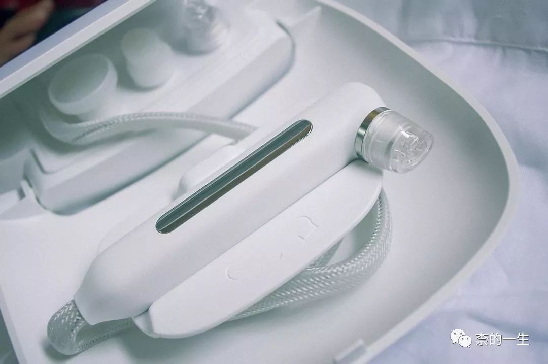 周末去美容店给自己做个护肤,自己在家护肤与去美容院