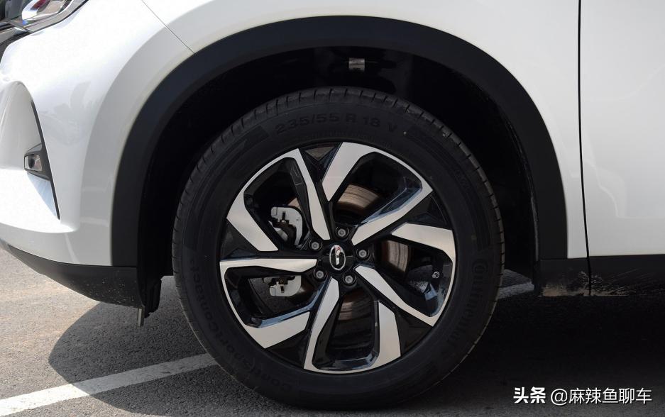 「辣评传祺GS5」只两个气囊，1.5T动力不足，很帅卖得很惨