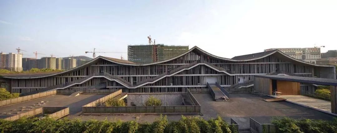 什么是坡屋顶有什么优缺点,什么是坡屋顶保温