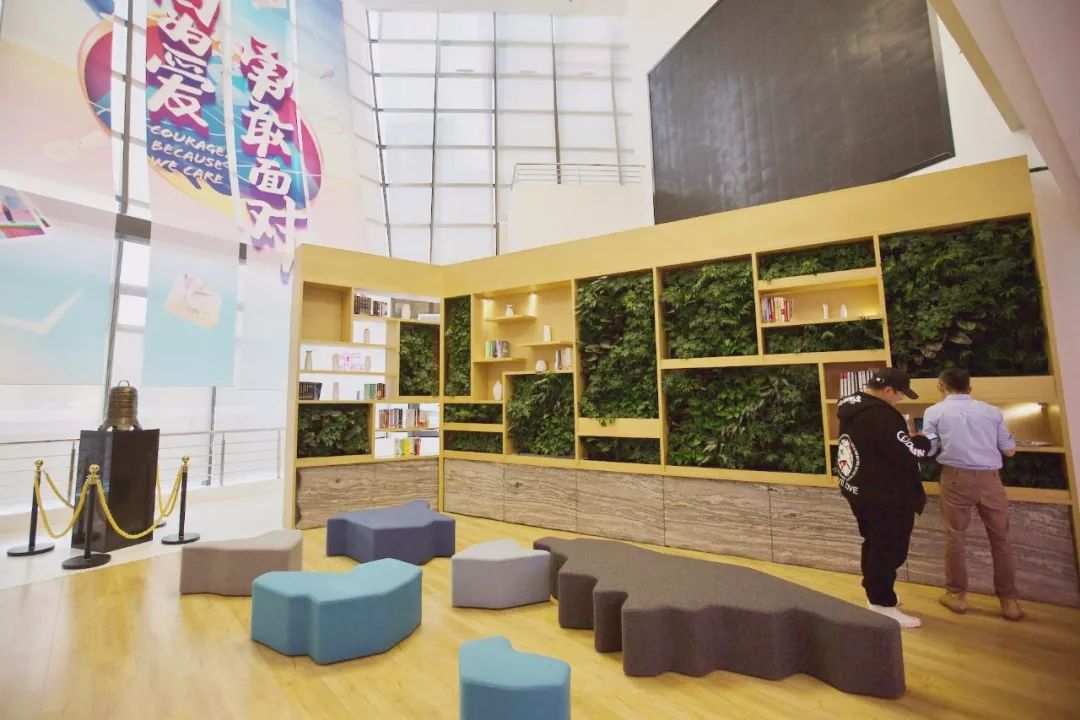 灏忕背蹇墜鎬婚儴,灏忕背鍐呴儴澶фゼ