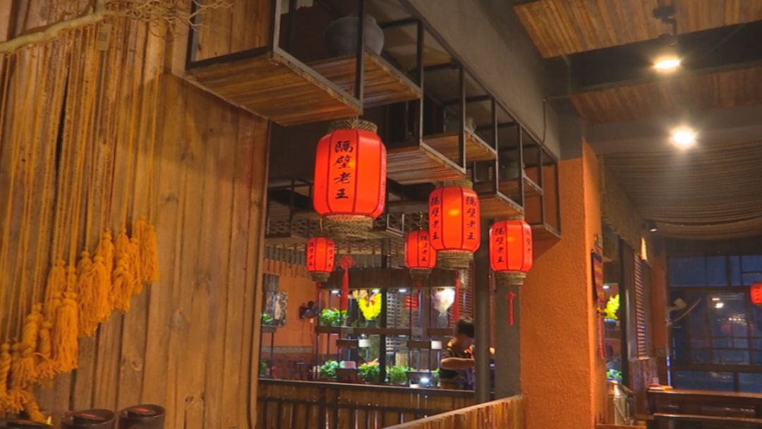 探寻银杏广场美食街，快带上你的味蕾加入我们吧！！