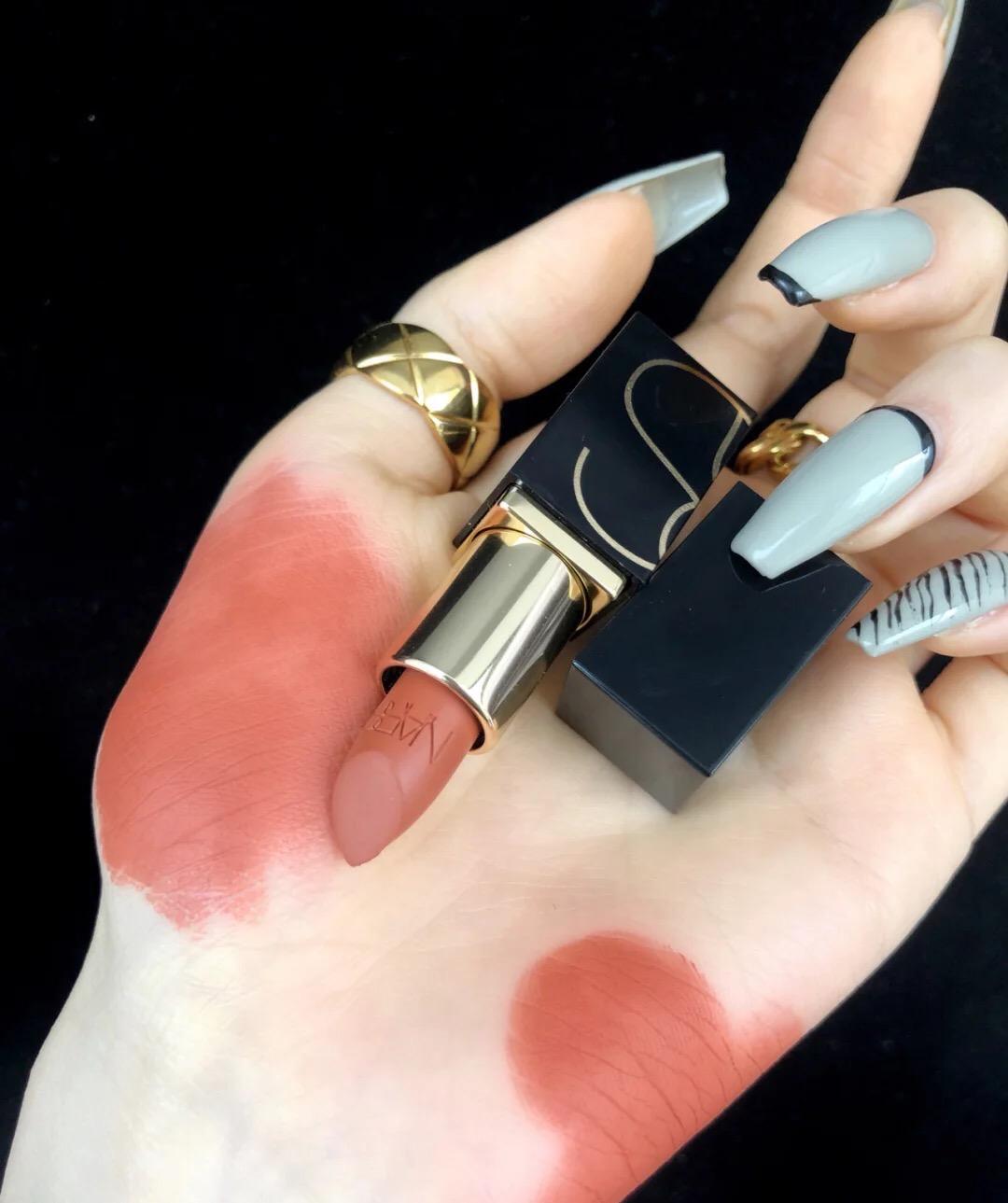 怕了怕了，今年的新品口红，我先“剁手”为敬