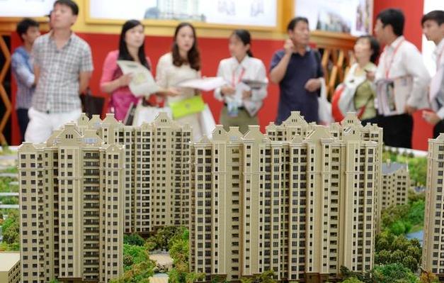 房价那么高谁赚钱了,房价这么高谁把钱赚了