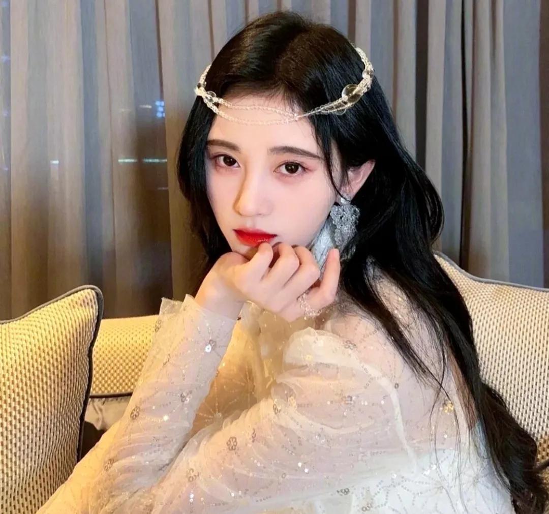 鞠婧祎头像漫画,头像女生鞠婧祎