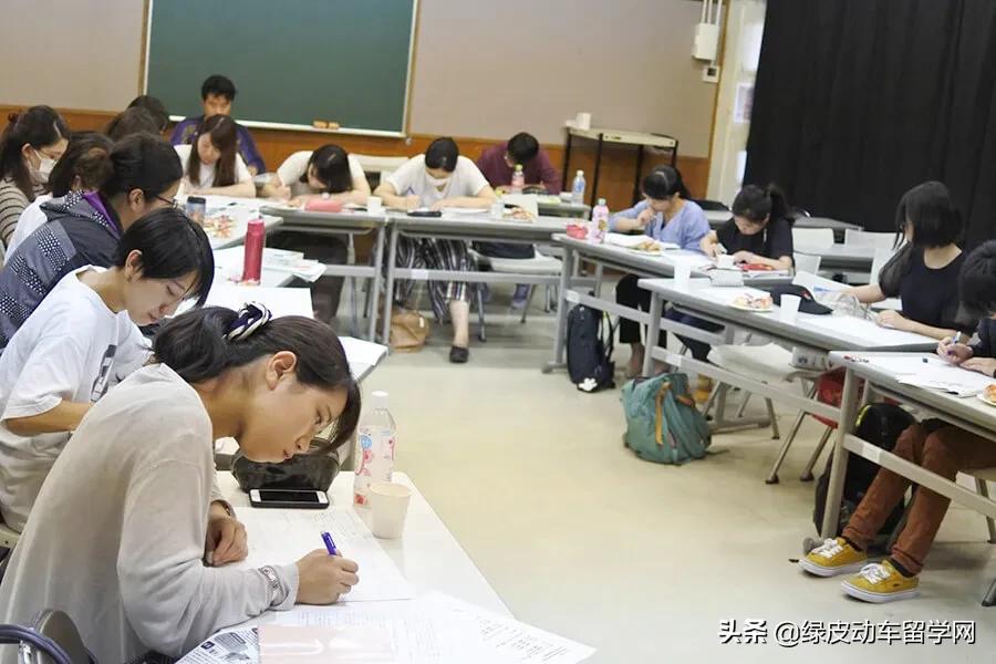 日本留学经济经营学专业好吗,日本哪个大学经济学专业好