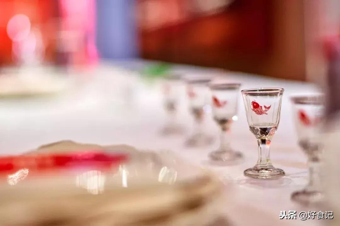 国内4款不输茅台的酒,档次能和茅台媲美的酒