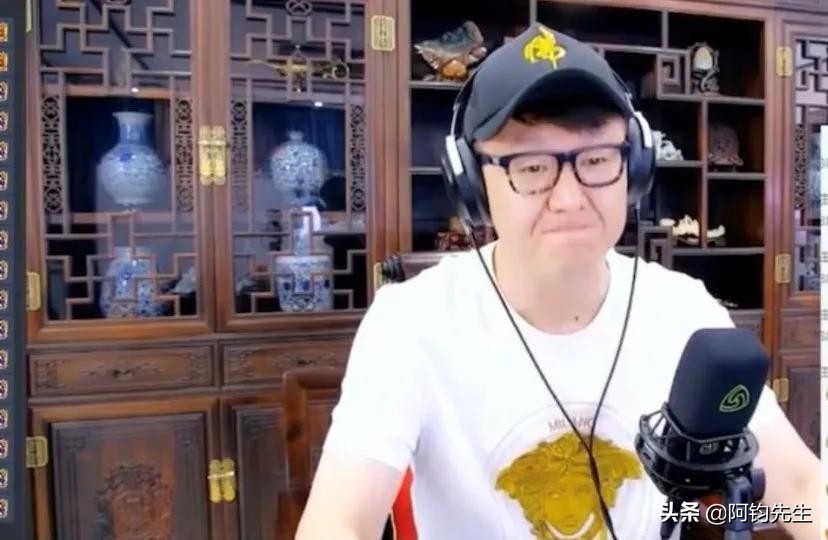 舞帝大佛和舞帝利哥连麦抖音,舞帝大佛退出舞帝了吗视频