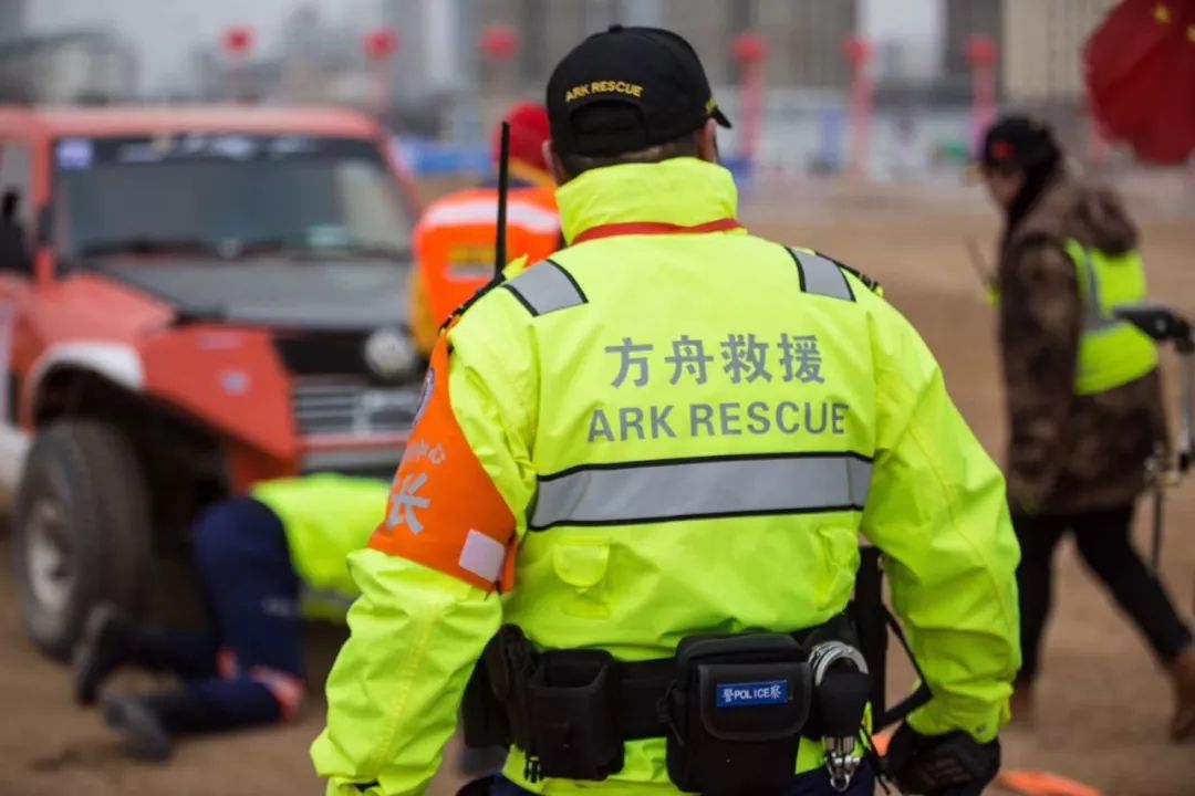 这是一份“大漠戈壁徒步指南——装备篇”，请您签收！