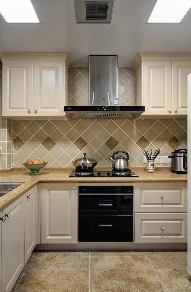 卫生间美得过分了，邻居都过来拍照，装修师傅都在发朋友圈