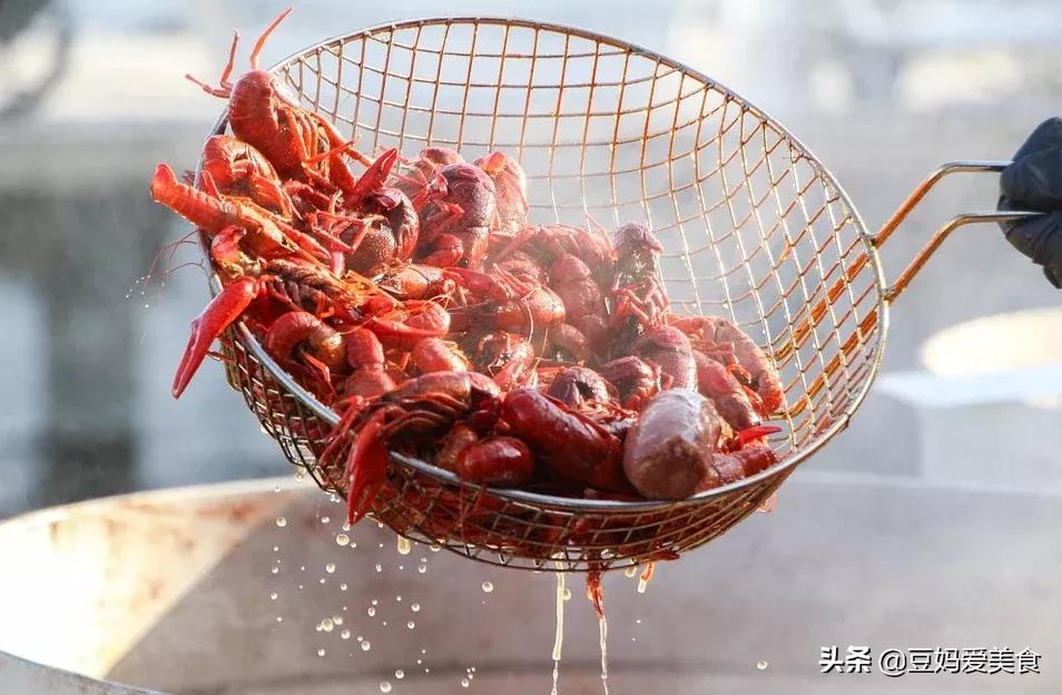 虾黄怎么煮才会一块块的,虾黄怎么加工好吃好看