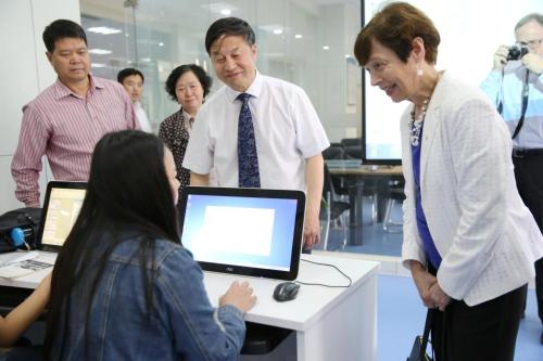 管理专业和经济学哪个好就业,经济与管理类学什么专业最好