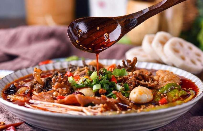 麻辣烫和冒菜馆的区别,冒菜和麻辣烫到底有啥区别