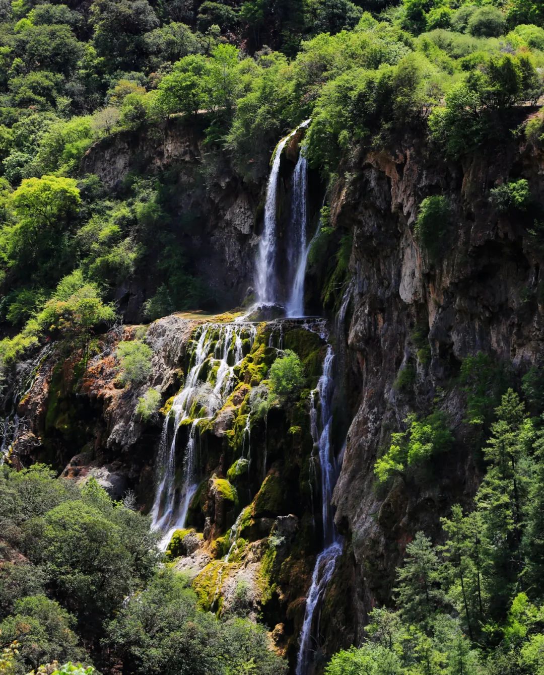 洛克徒步木里到稻城翻的是哪座山,秘境四川甘孜