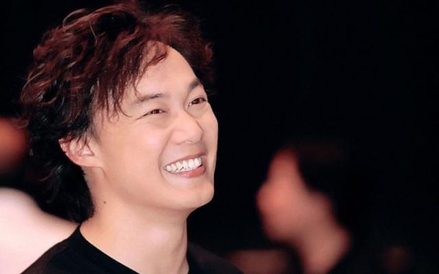 有首三个字很深情的粤语歌,意境极高的经典粤语歌