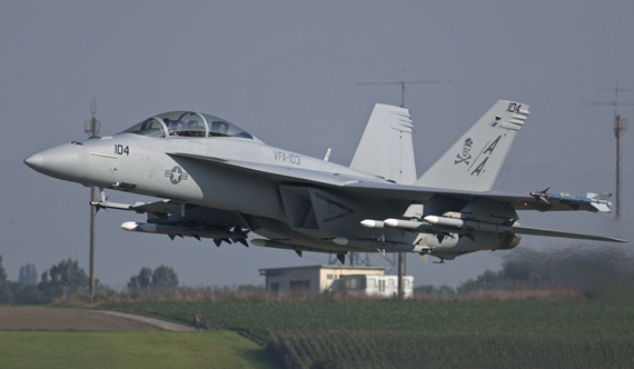 f18大黄蜂战斗机,f-a18e超级大黄蜂战斗机