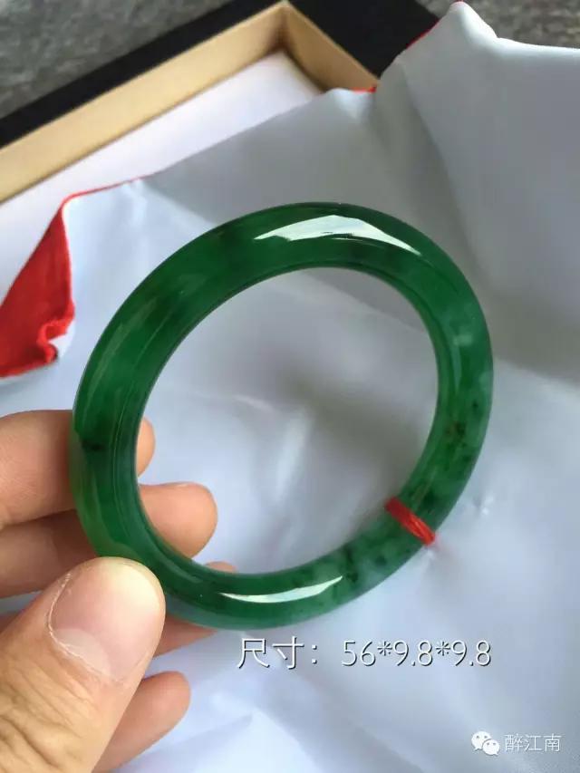 怎样识别翡翠吊坠的真假,翡翠吊坠怎么看有红线