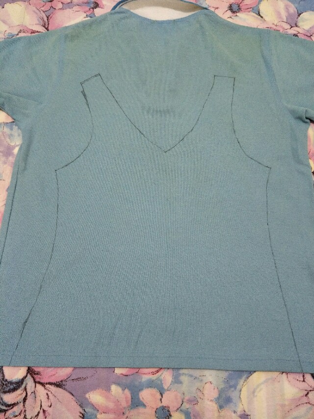 一拆二剪三缝,儿子校服变小背心