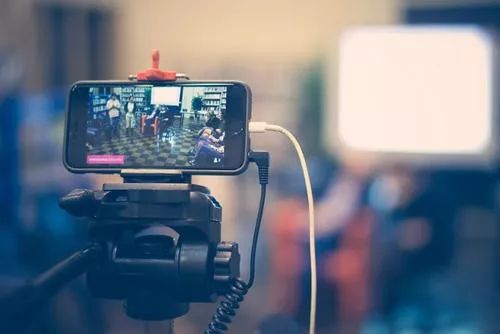 疫情期间宅家里真无聊,疫情之下宅在家