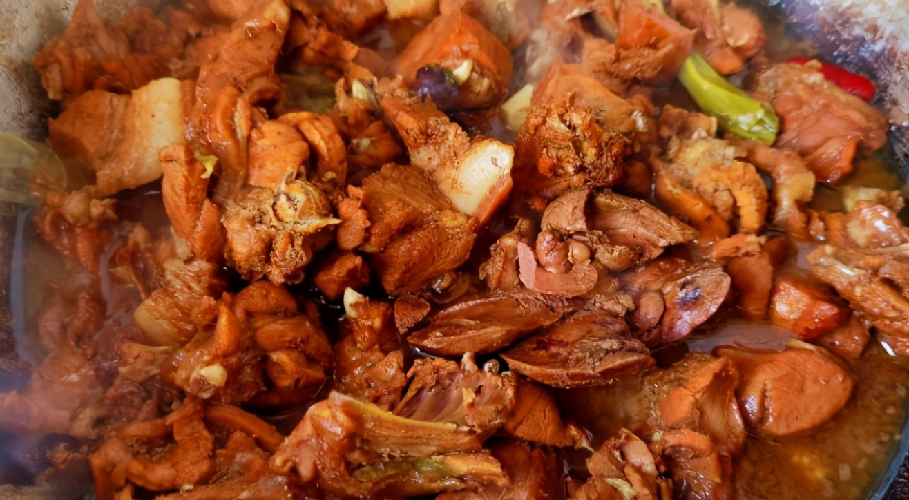 深秋，遇到兔肉别手软，钙是牛肉3倍，蛋白质含量极高，特别好吃