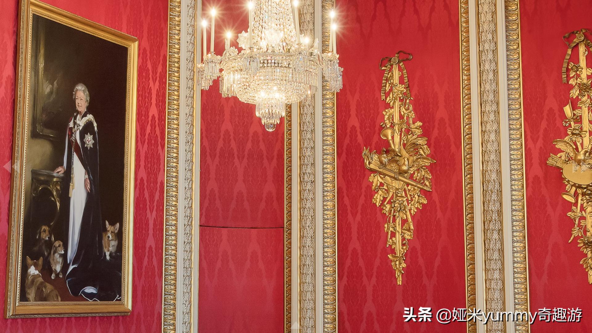 白金汉宫是女王的宫殿吗,伊丽莎白二世白金汉宫阳台