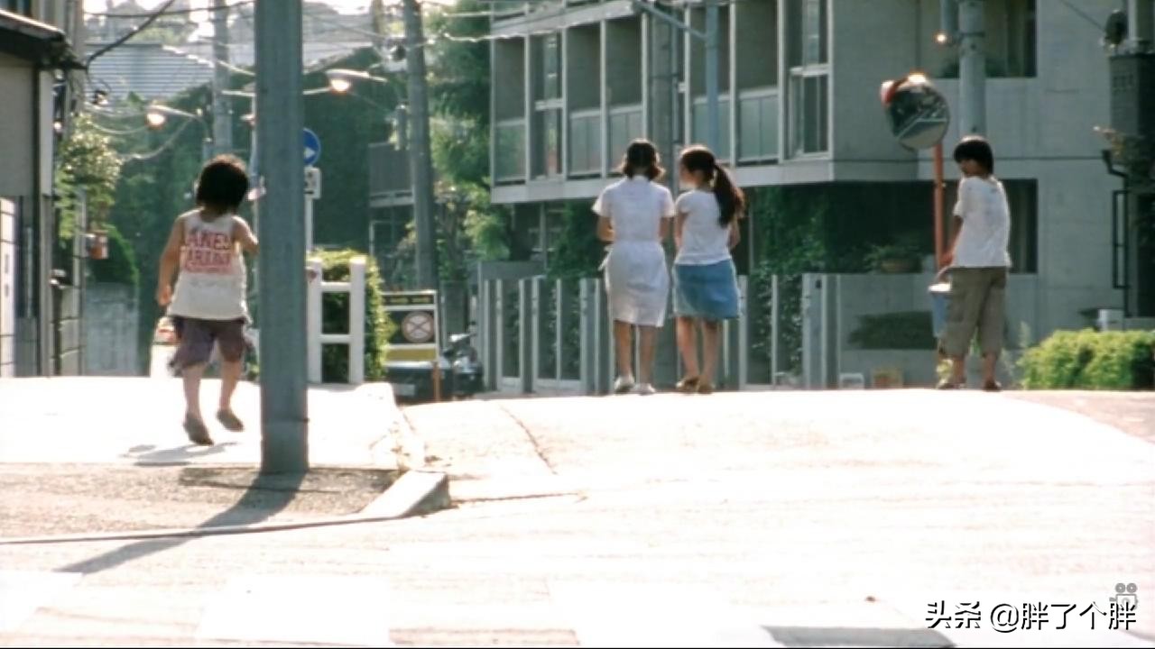 无人知晓：真实事件改编，母亲为和男友同居，抛下四个孩子离去