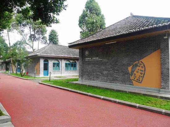 远东宏信宏文学校上海浦东校区,上海宏文学校校长