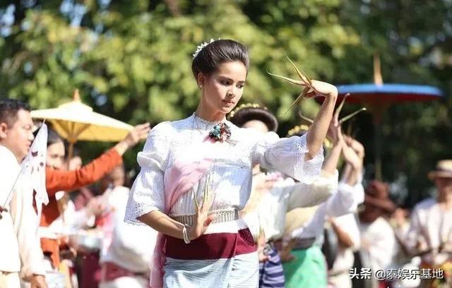 双生戛萨珑,花香*情迷**踪