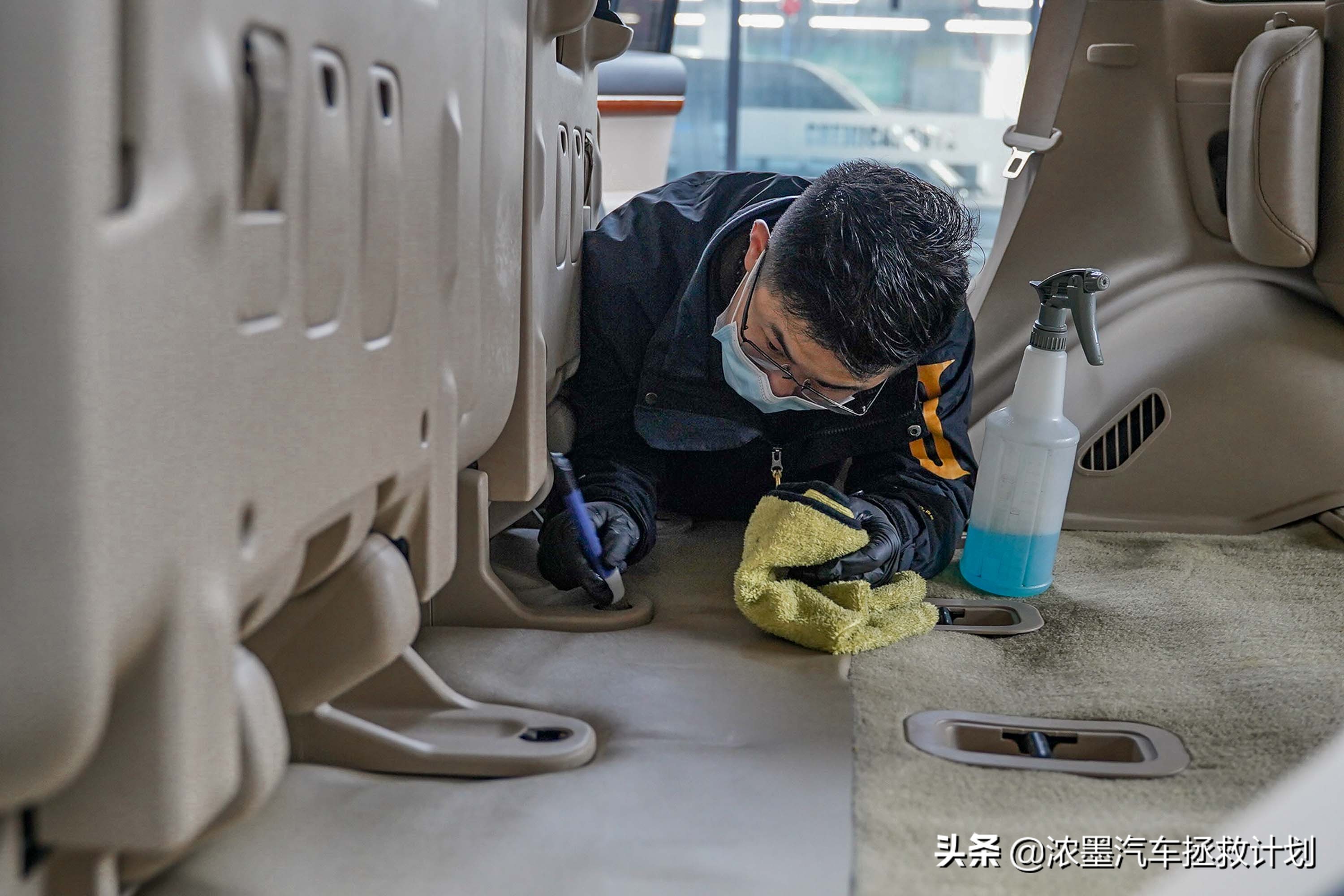 丰田霸道酷路泽带你翻山越岭,丰田兰德酷路泽低速4驱越野模式