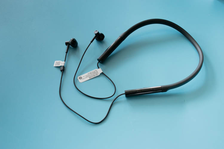 小米青春版耳机如何？是否还是最佳性价比？终于有机会实测了一下