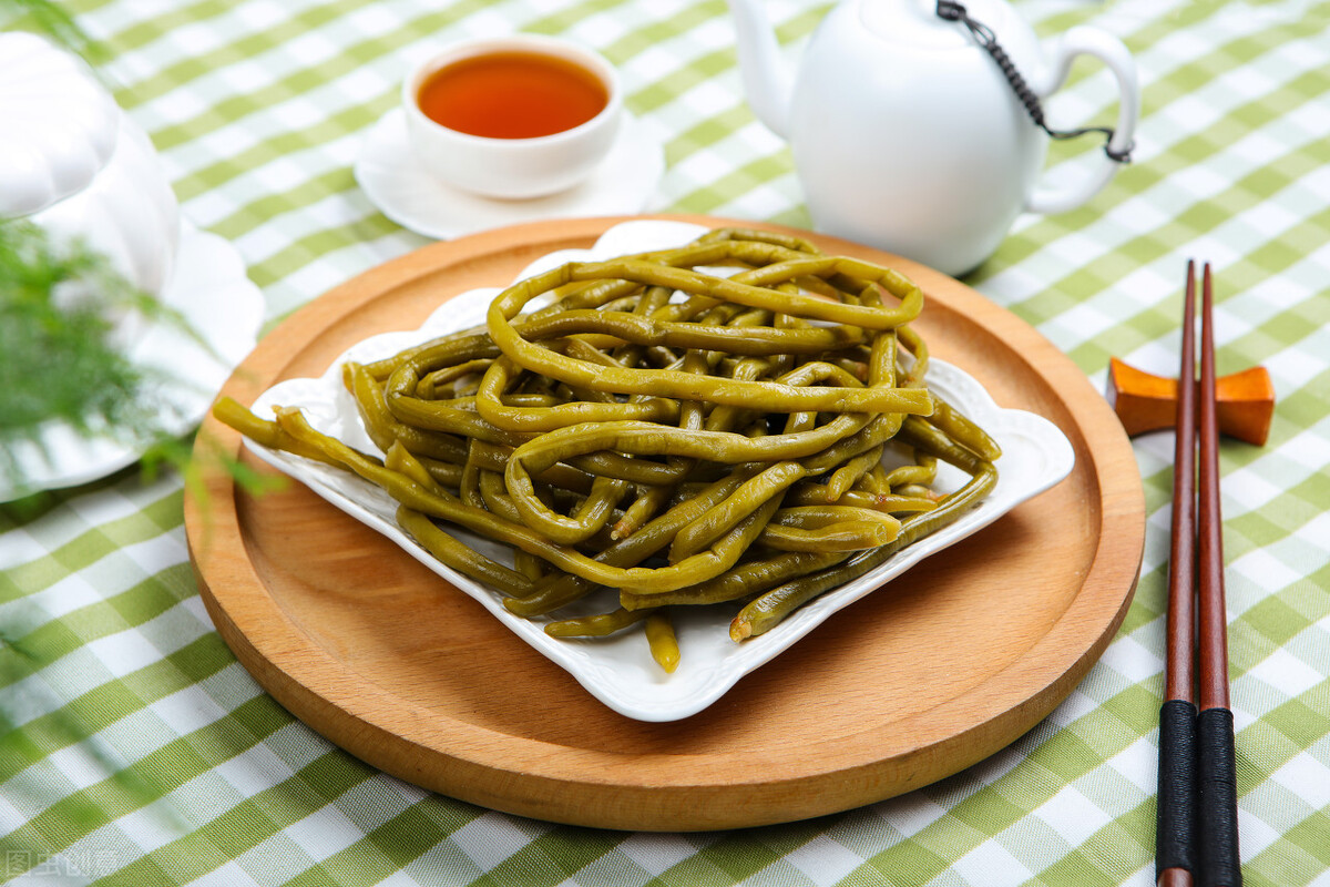 酸豆角不酸也不咸可以加醋吗,家庭版酸豆角做法要不要加醋