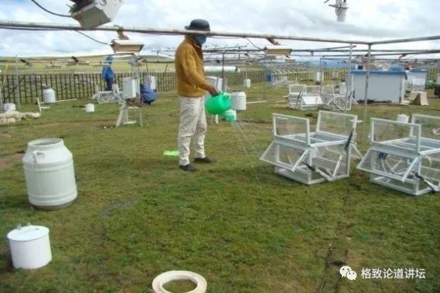 年蒸发量,年降水量超过2000