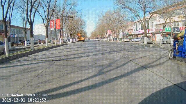 盯盯拍e5行车记录仪操作演示,盯盯拍流媒体大屏行车记录仪e5