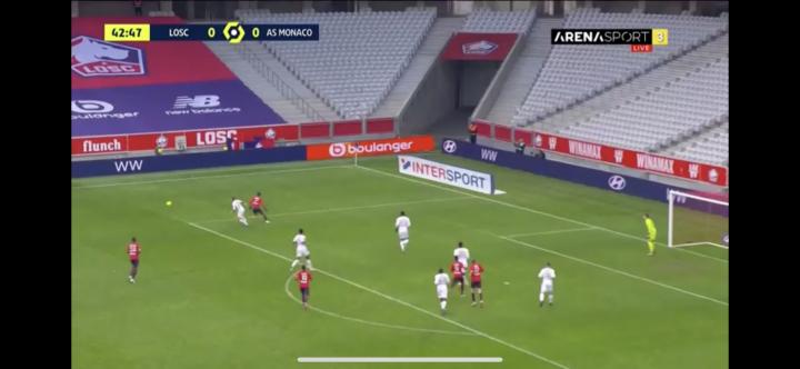 YY文:法国国脚阿吉拉尔,阿森纳补强右后卫的好选择?