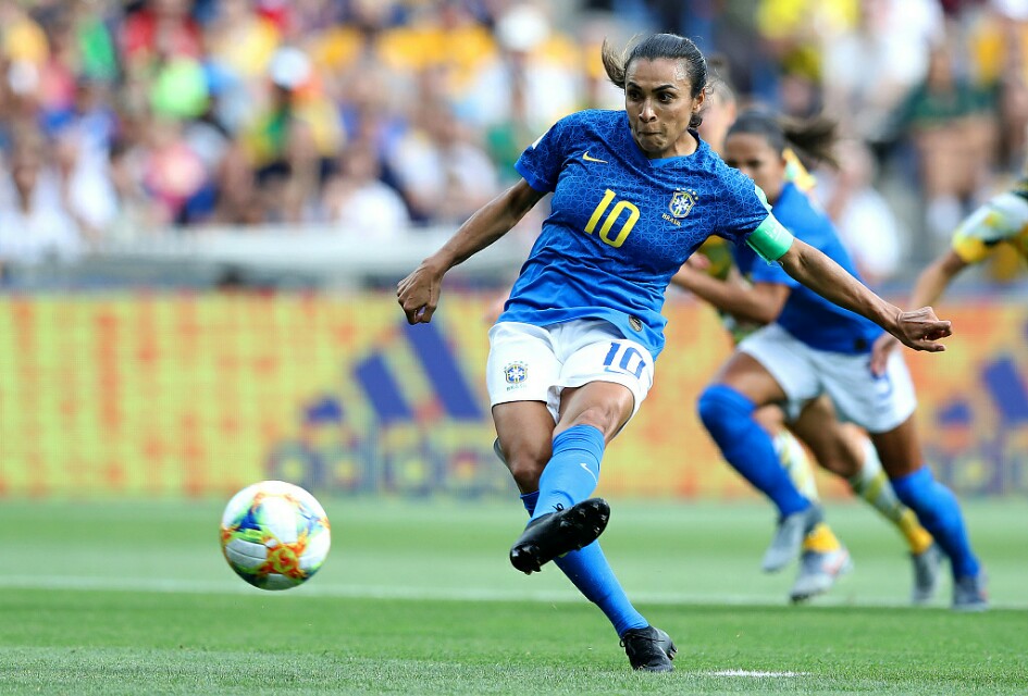 穿裙子的贝利是谁,贝利的传奇