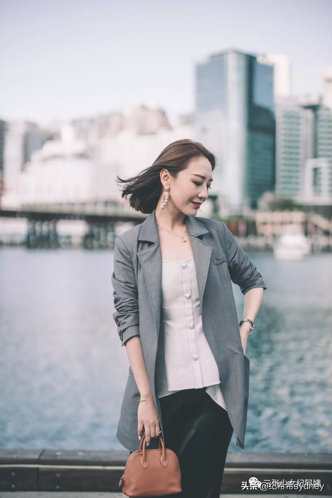 人间必买的20个包,人间值得这本书值得买吗