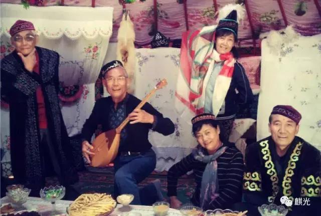 一个家族的百年史解析,家族往事的故事