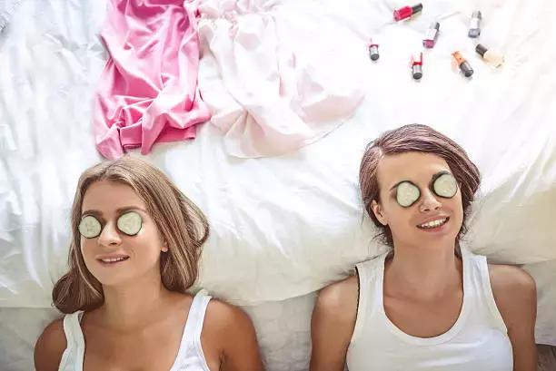 眼睛变红了，是眼表出血、眼底出血还是红眼病？千万别弄错了