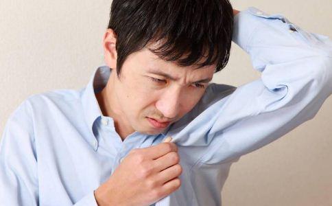 夏天腋下出汗有异味是狐臭吗,为什么夏天会有狐臭