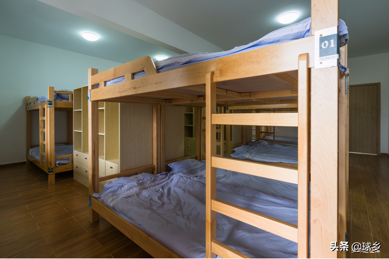 富力足校选拔视频,富力足校招收梯队青少年