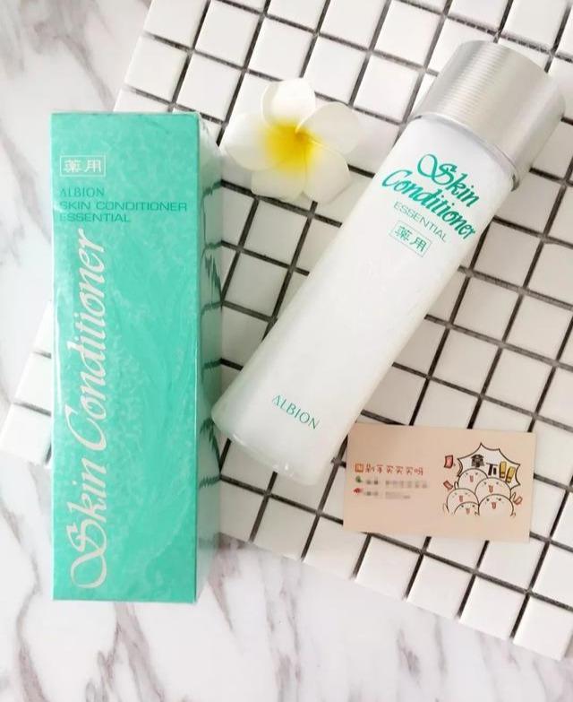 什么牌子的爽肤水好用抗皱美白,什么品牌爽肤水保湿好用