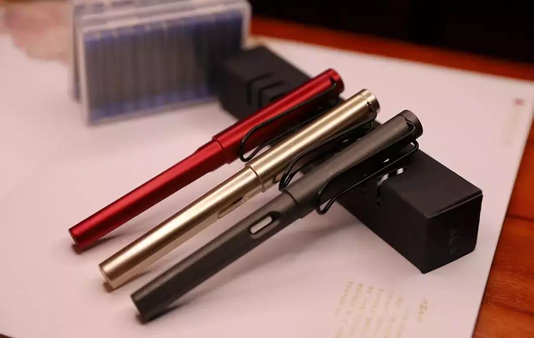 刘德华陈道明书法,刘德华井柏然领衔主演