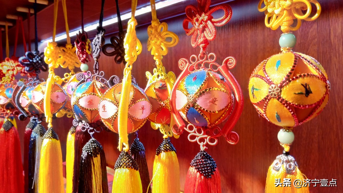 嗨！说你呢，接绣球啦！绣球故事知多少？