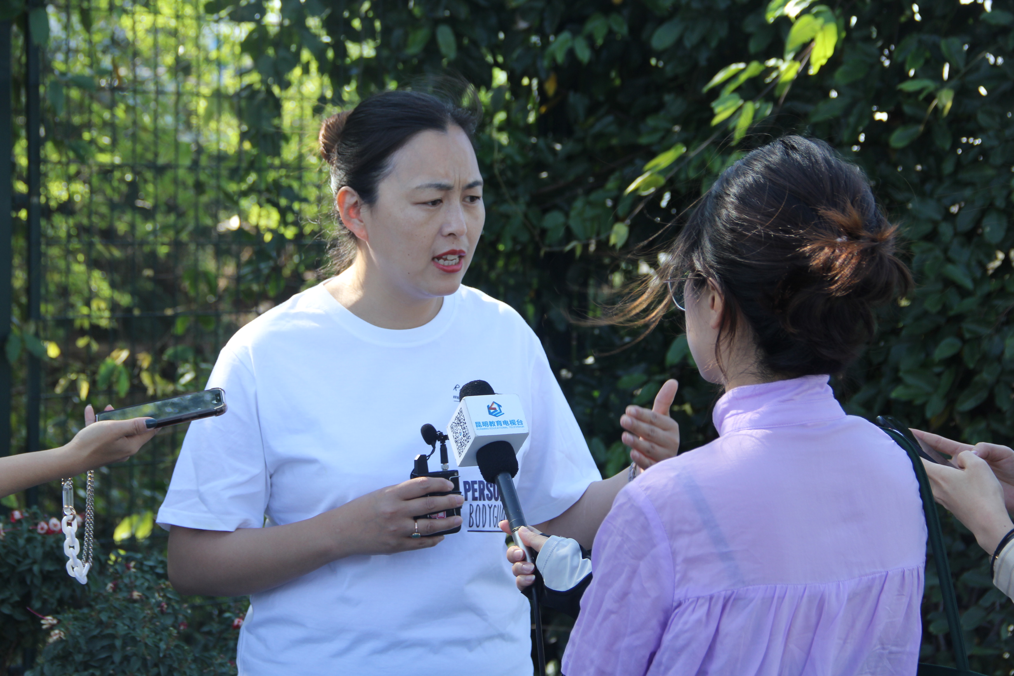 感受乐趣，健康成长：昆明眼科医院第三届校长杯少儿足球赛开赛