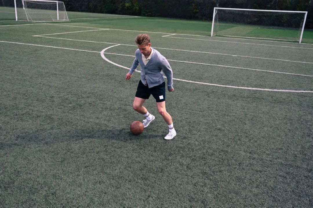 坦白讲,你还没有见过这么帅的梅西