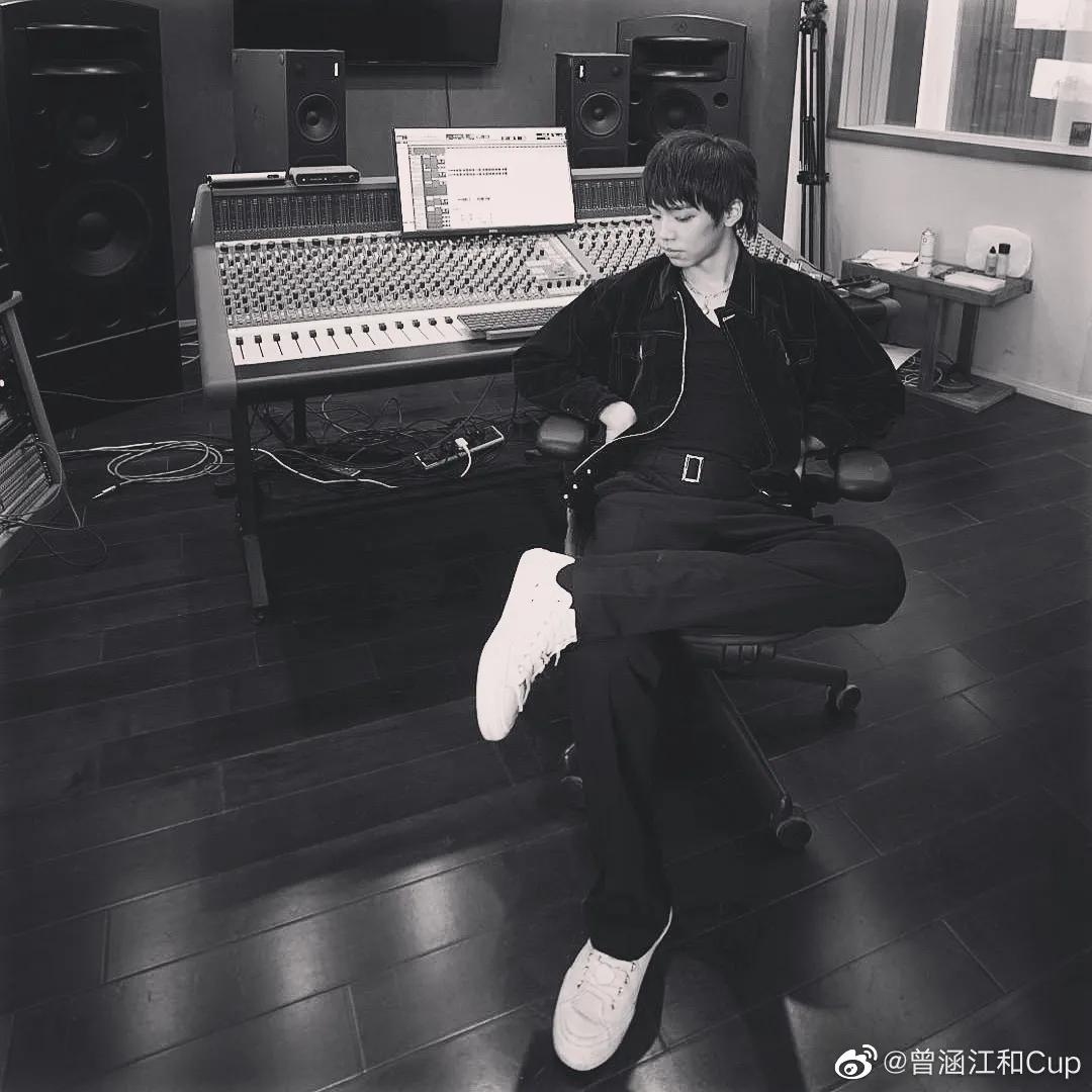 曾涵江为什么被称为浪漫的疯子,曾涵江说过的话